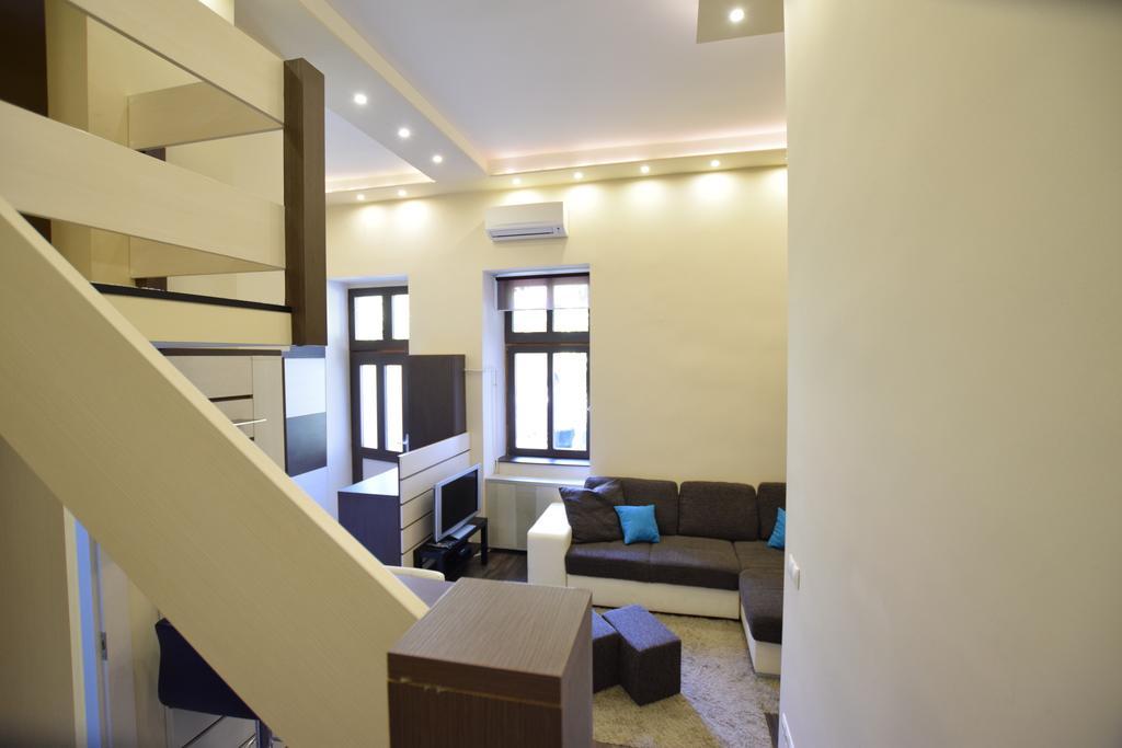 Apartment Standard By Hi5 - Fejer Gyorgy St *